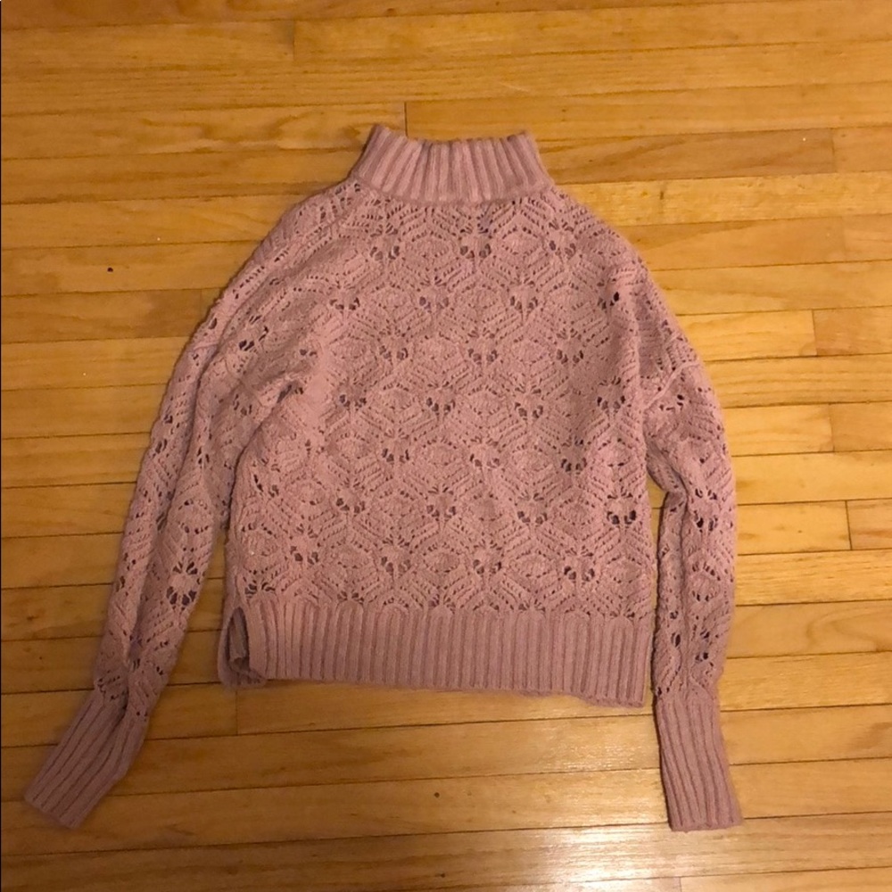 American Eagle pink turtleneck sweater